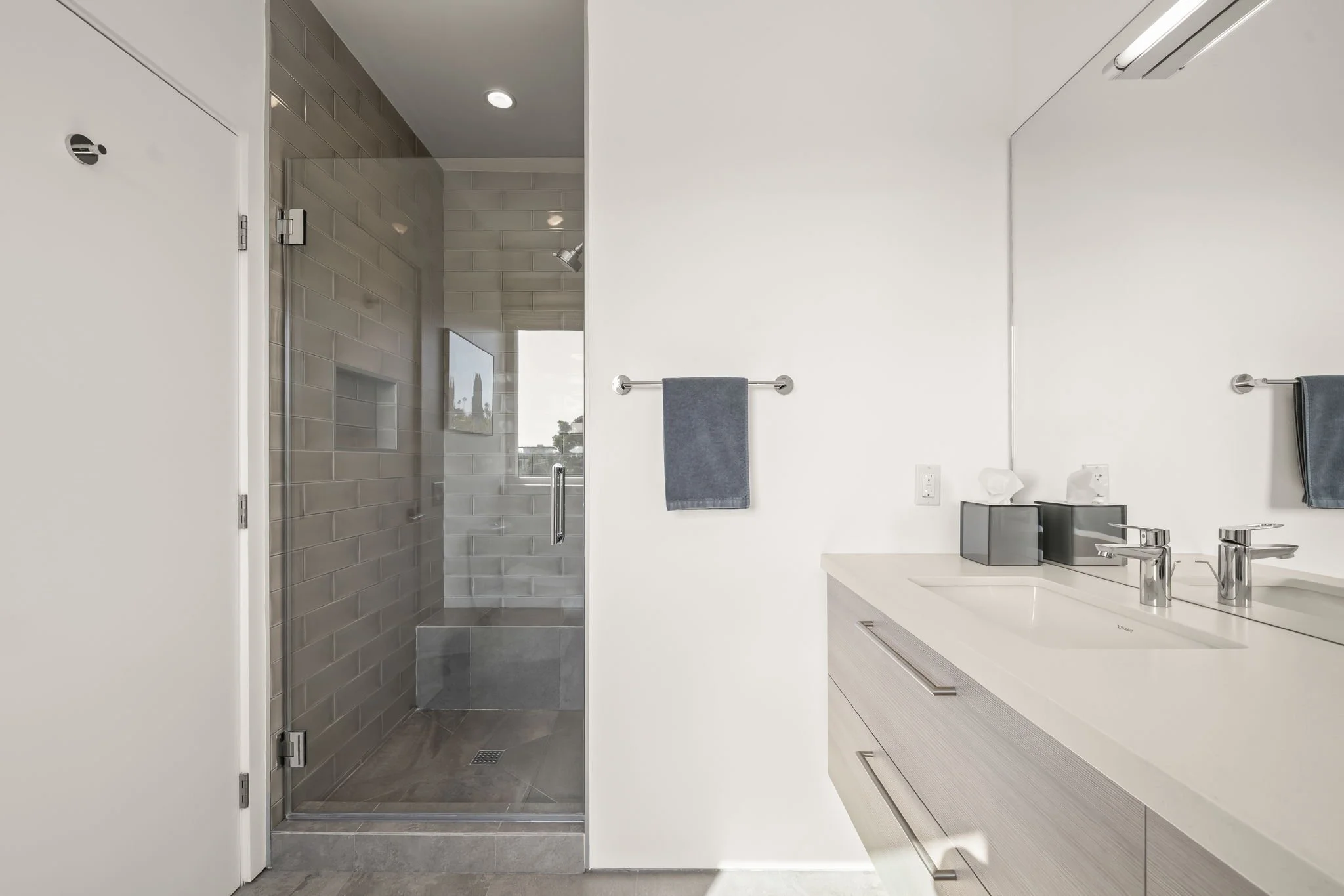 25-web-or-mls-923 1-2 Hyperion Ave_MEDIA360VR-27.jpg