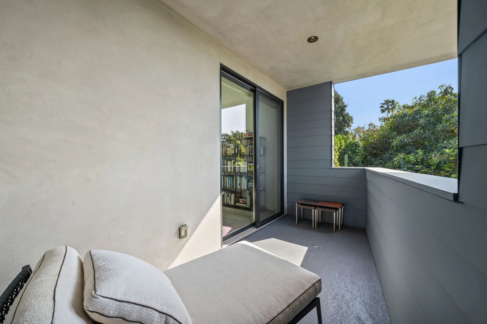 34-web-or-mls-923 1-2 Hyperion Ave_MEDIA360VR-33.jpg