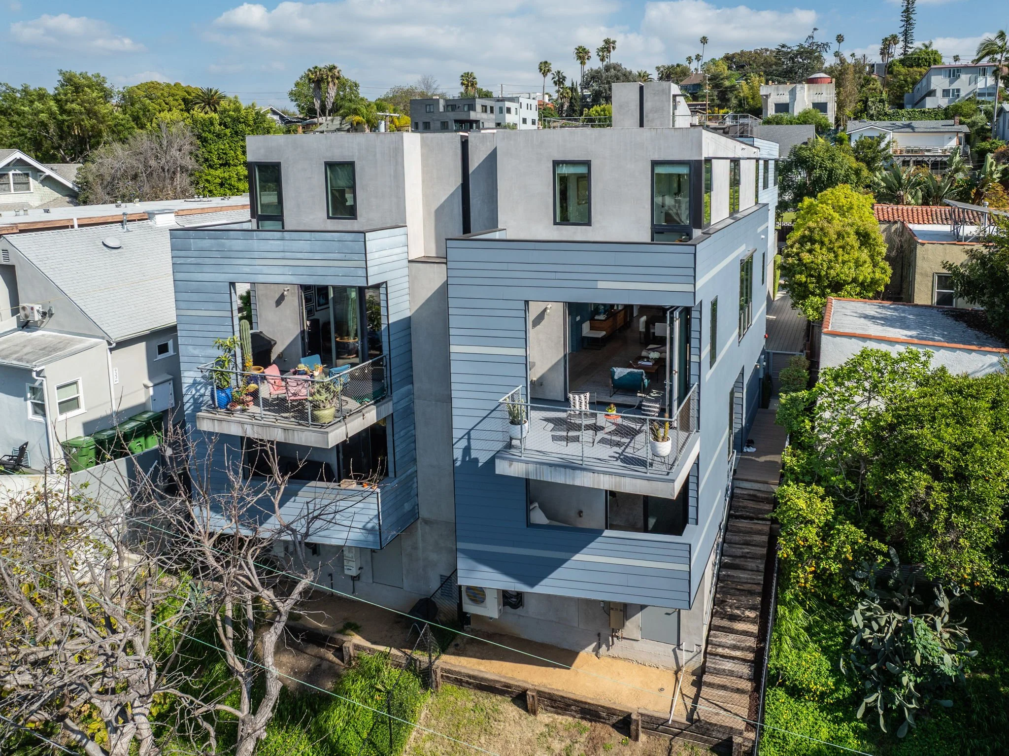 42-web-or-mls-923 1-2 Hyperion Ave_aerial_MEDIA360VR-2.jpg