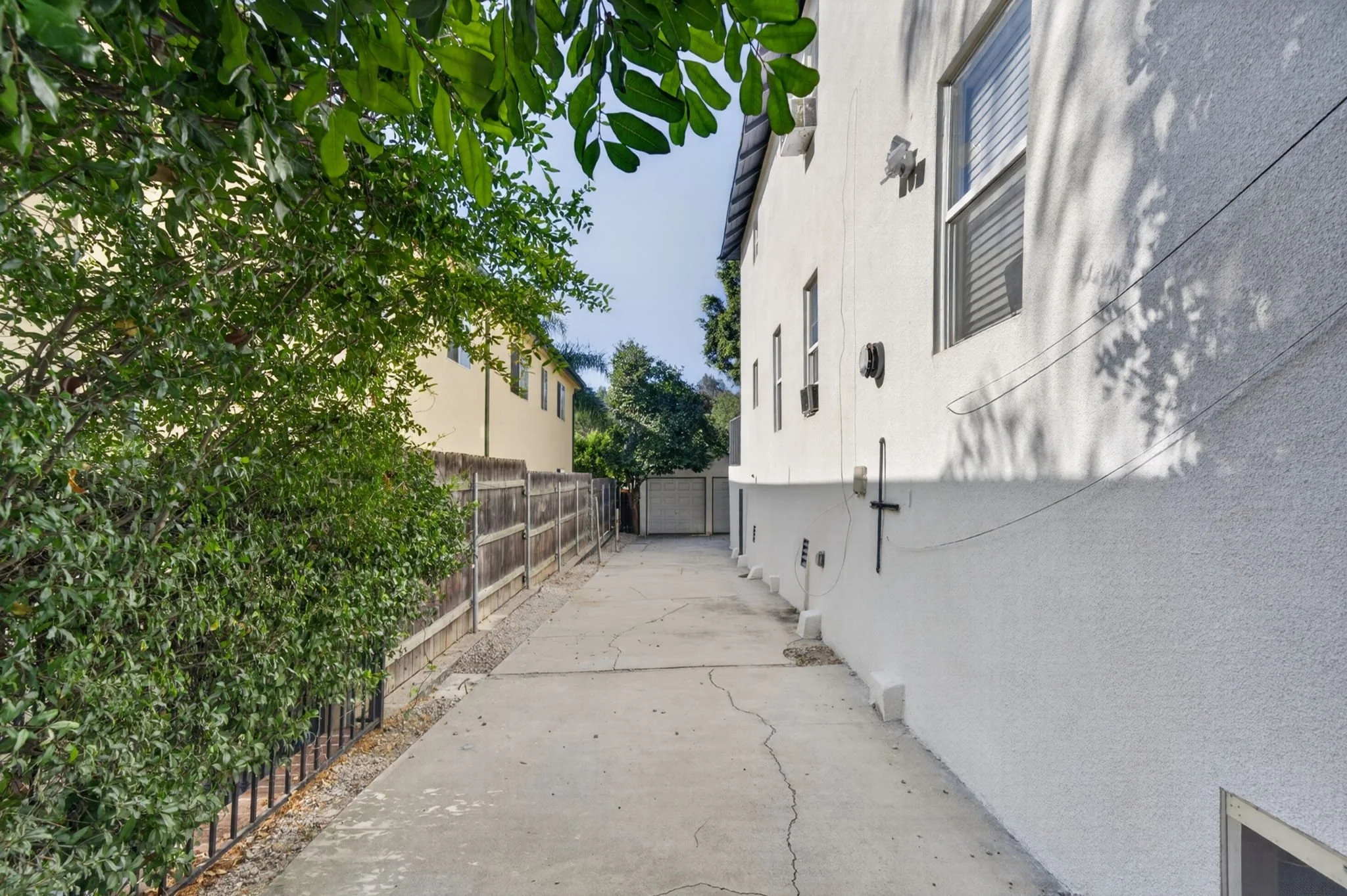 4-web-or-mls-2106 India St_MEDIA360VR-4.jpg