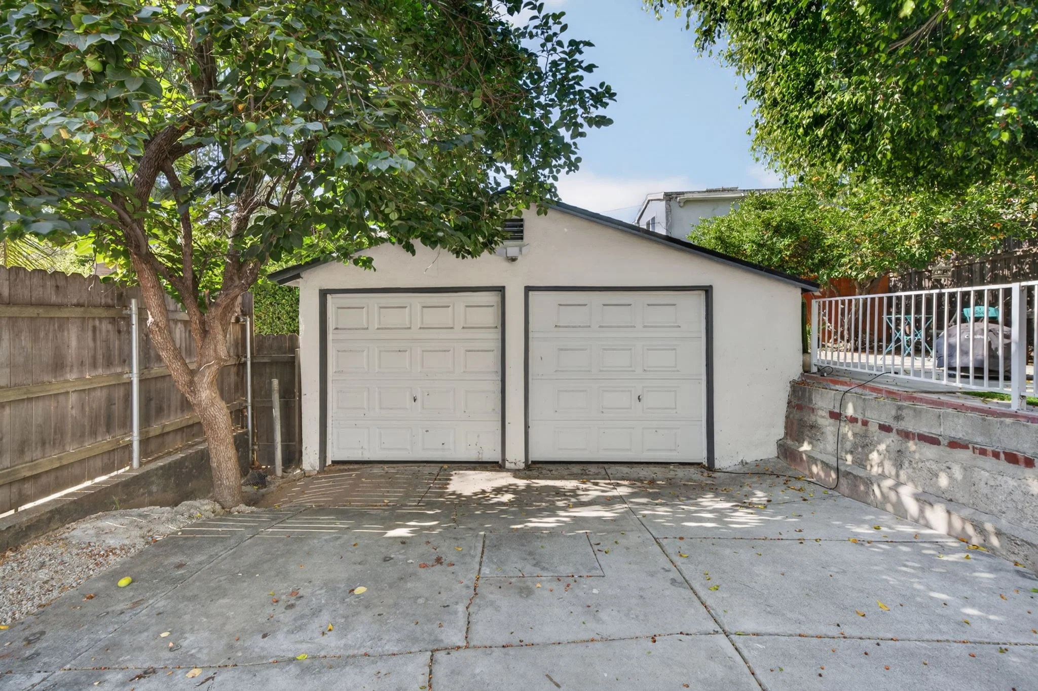 7-web-or-mls-2106 India St_MEDIA360VR-7.jpg