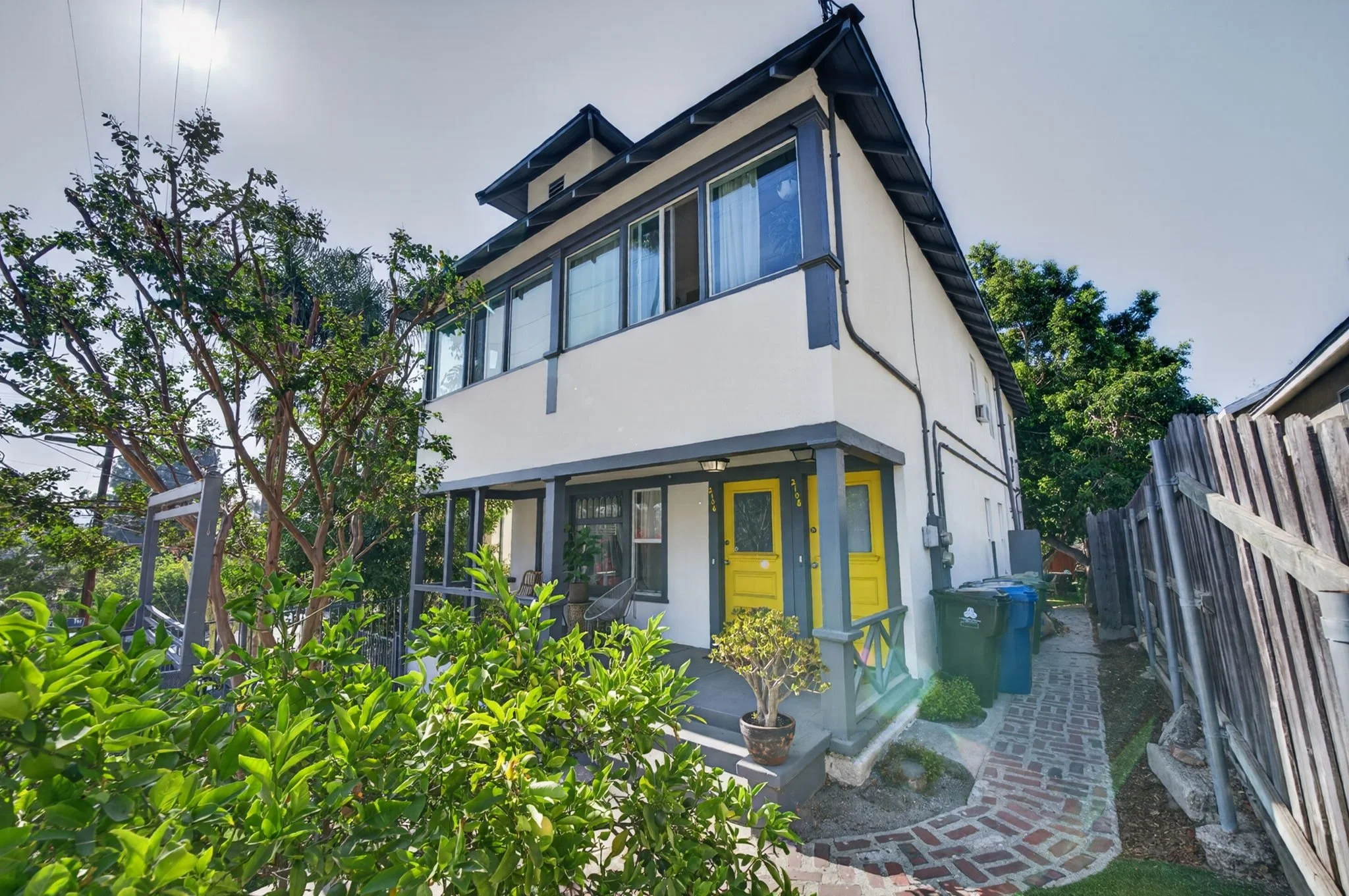 17-web-or-mls-2106 India St_MEDIA360VR-17.jpg