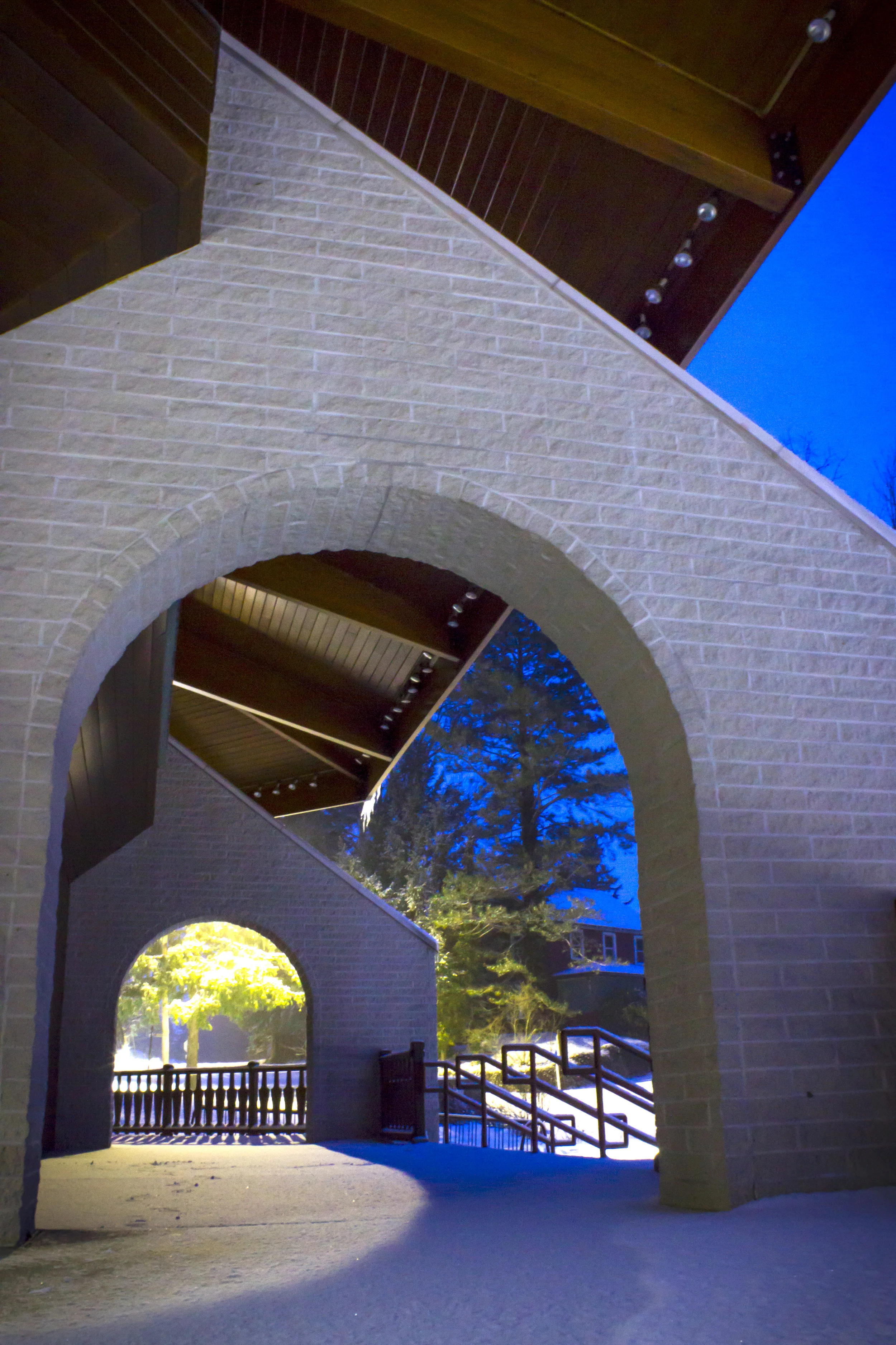 222Mon_JF_Artists_round2_0035.jpg