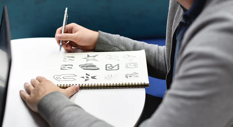 الهوية البصرية وعصا المصمم السحرية