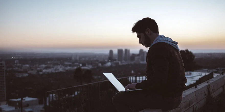 كيف تصنع من نفسك مصمماً جيداً