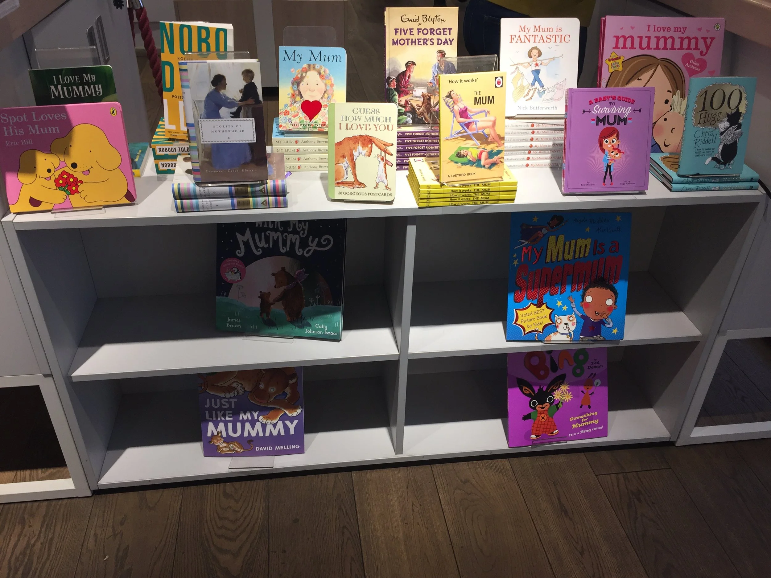  It was Mum's Day in England the day I saw Susan, so we celebrated together. I rented her son to fill in for my kids. 