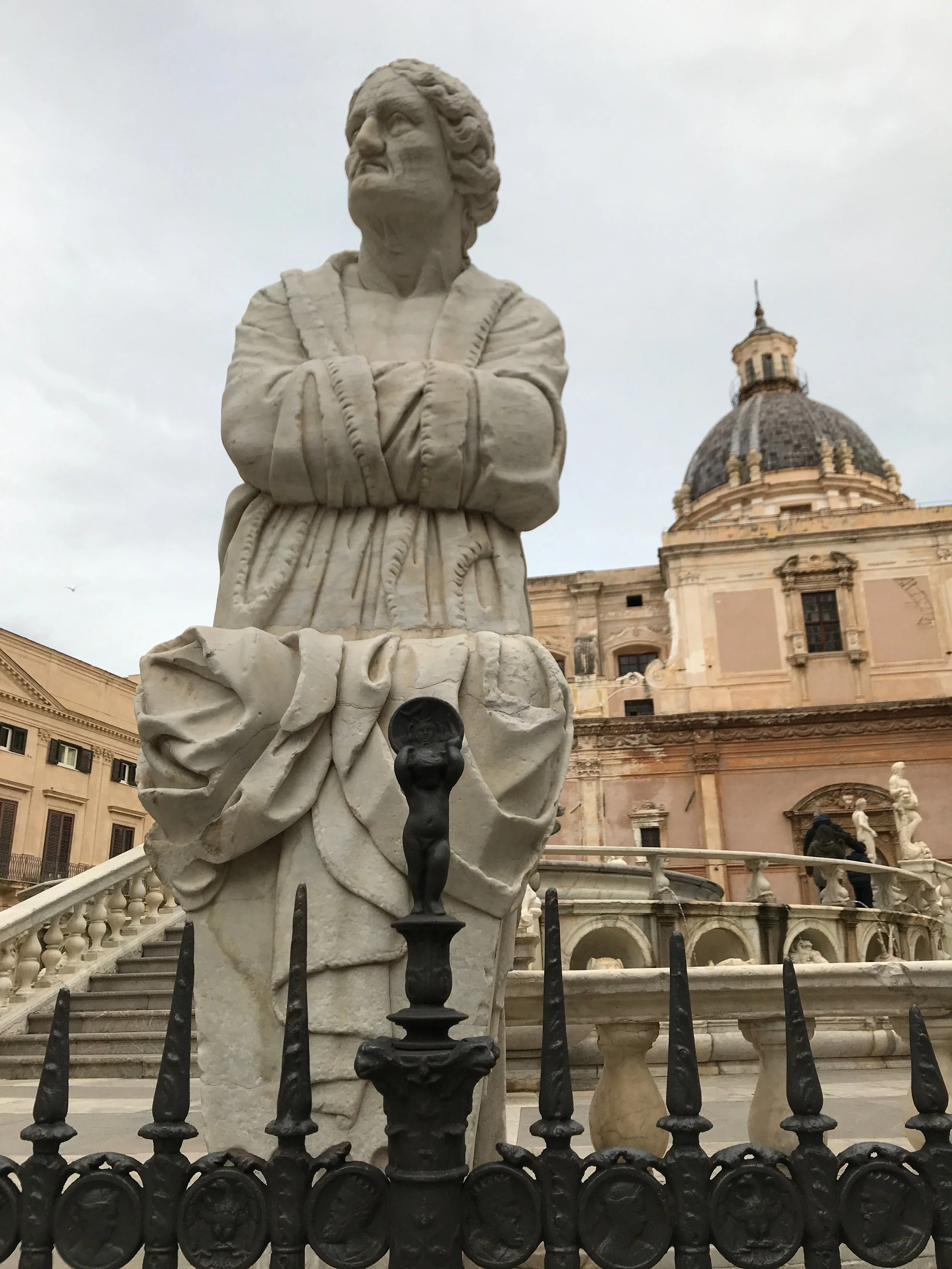 This statue would not be out of place in Amsterdam, where I feel like someone is always scolding me for something. Perhaps the Sicilians wouldn't mind lending it to me? 