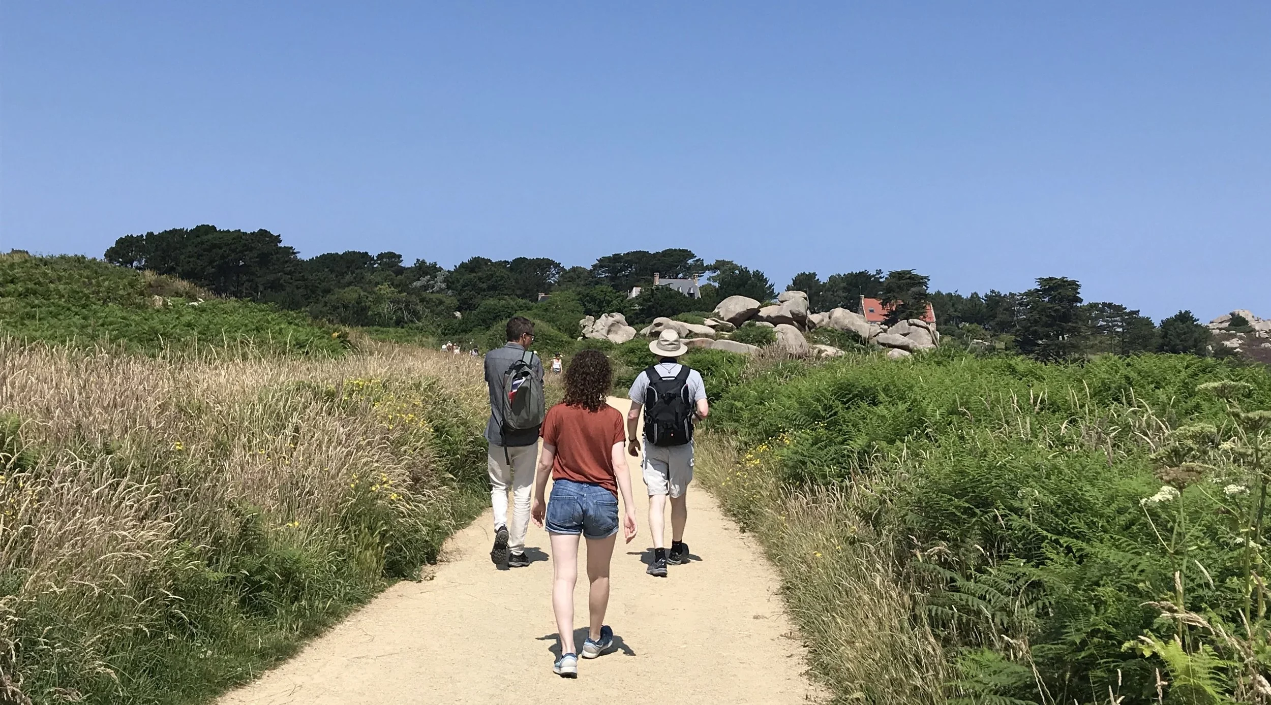 I know she still has a long ways to go, but seeing this gal walk along the trail - when only a year ago she was in a wheelchair - made me so grateful. Hoping for many hikes with you and without any knee pain in the future, Rae.