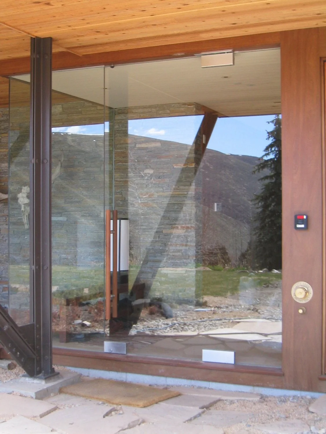 Bishop -Bear gulch-Entry doors 004.jpg
