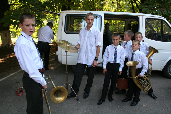 2006  Nikolaev Orphanage School Band_1.jpg