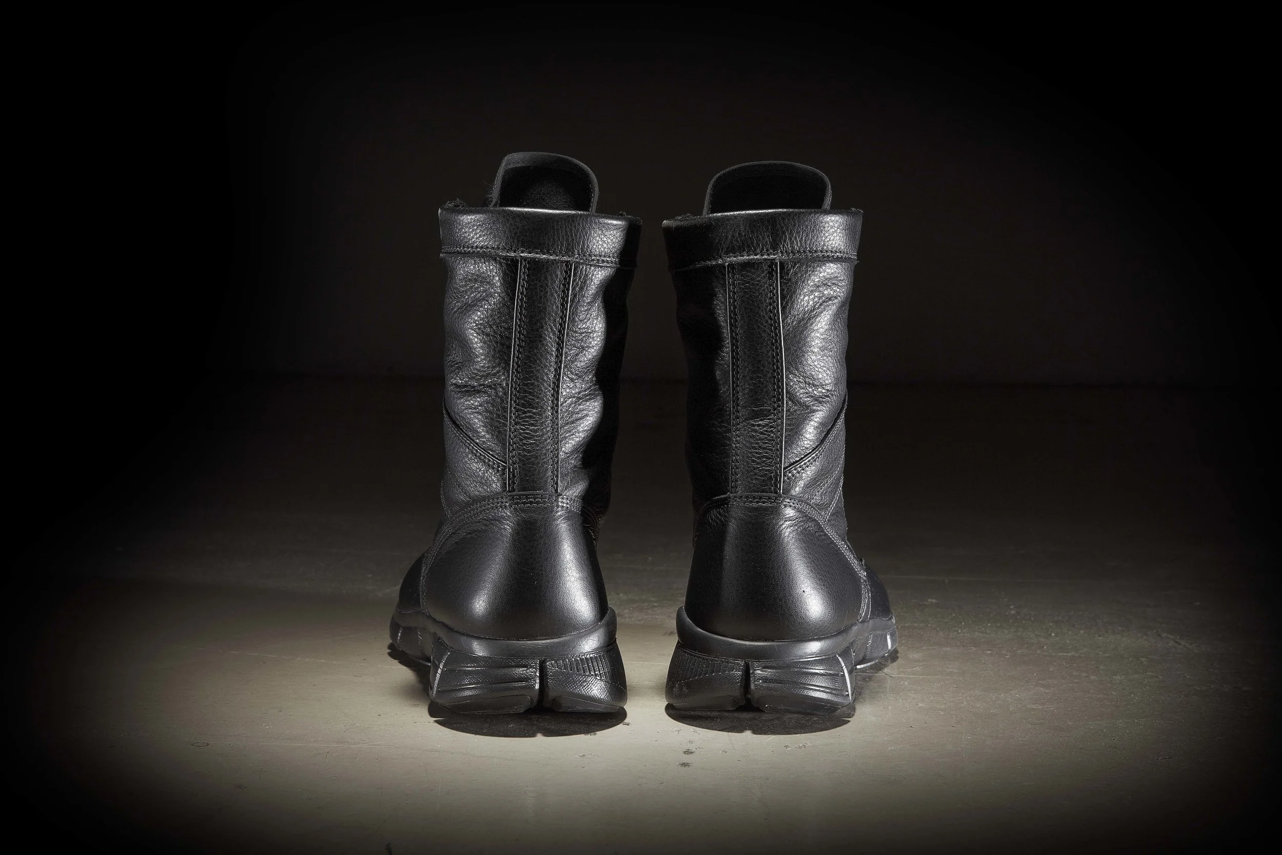 SFB_Black_Leather_10579.jpg
