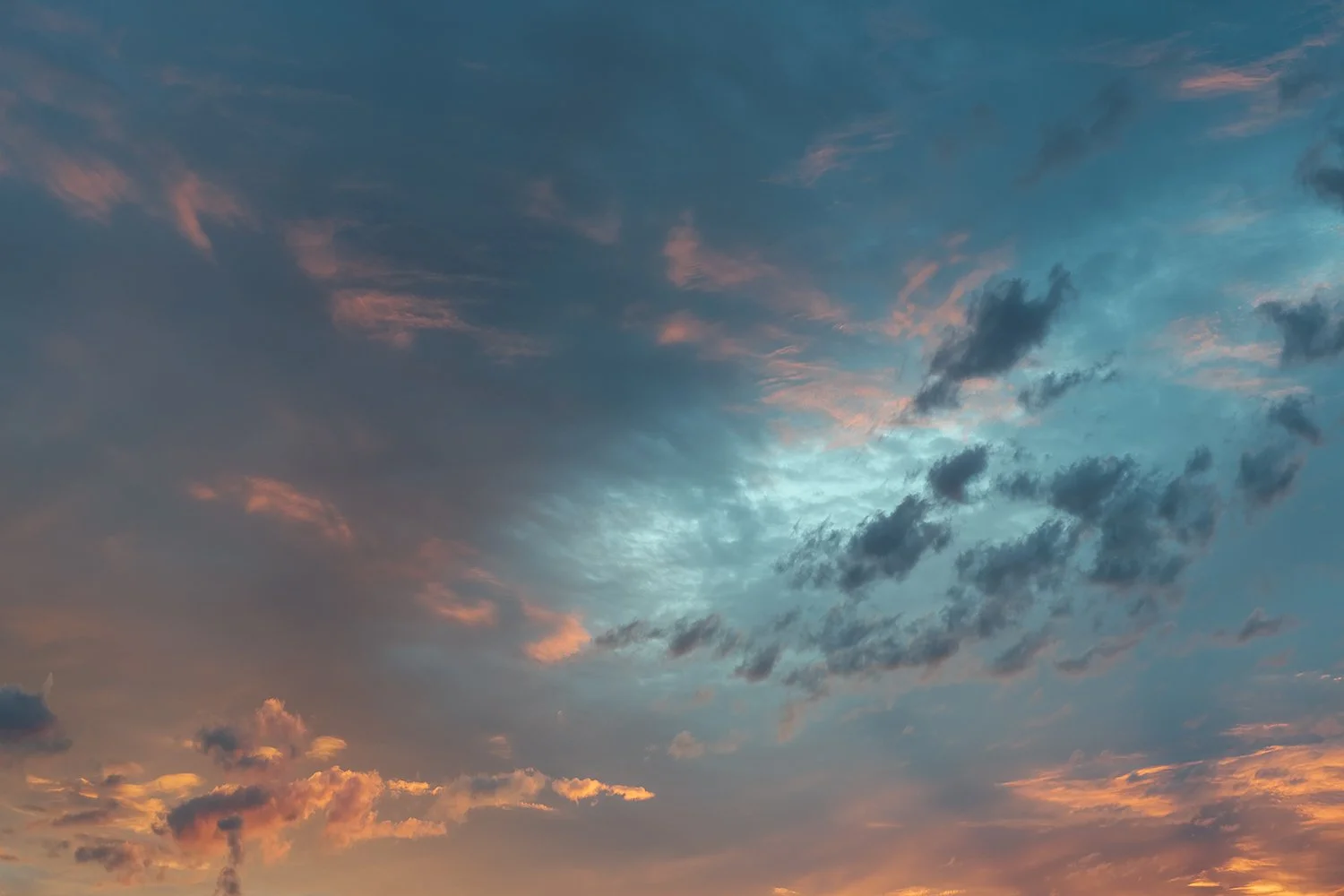  NUAGES DU PREMIER AOÛT 