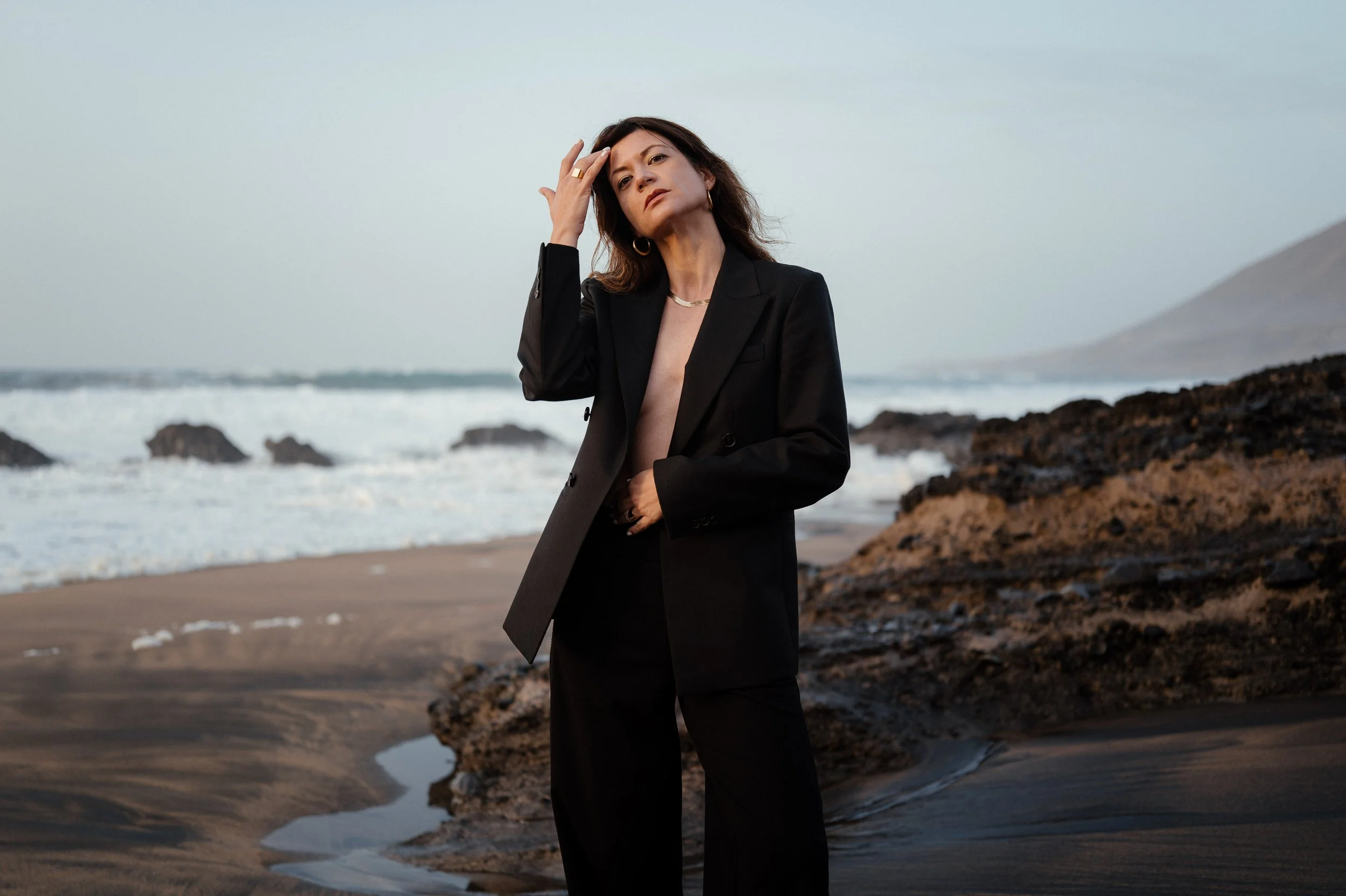 26 - 241126_SuitBlack-191550.jpg