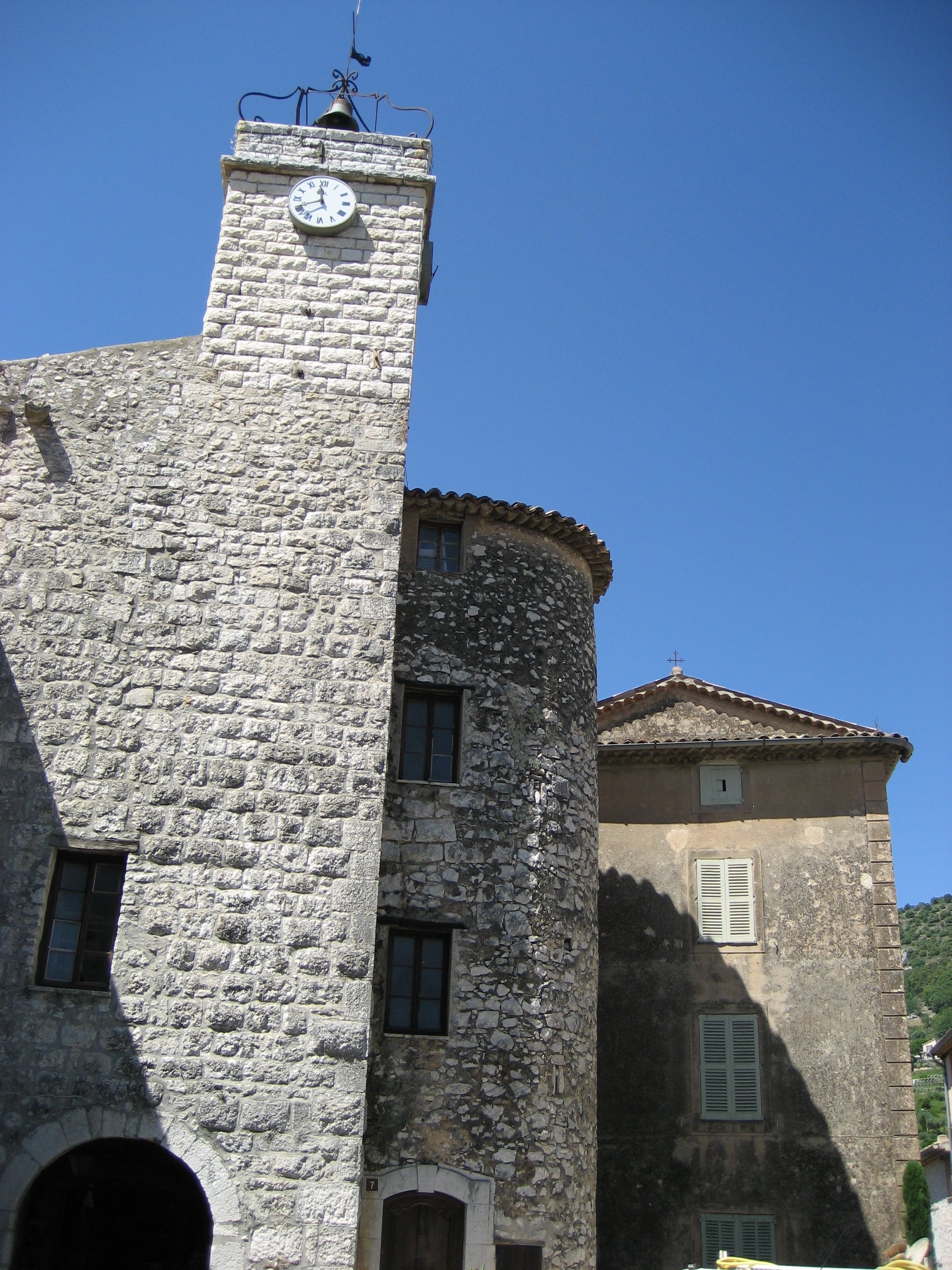 Buildings in France Copyright 2007 Tristina Dietz Elmes.JPG