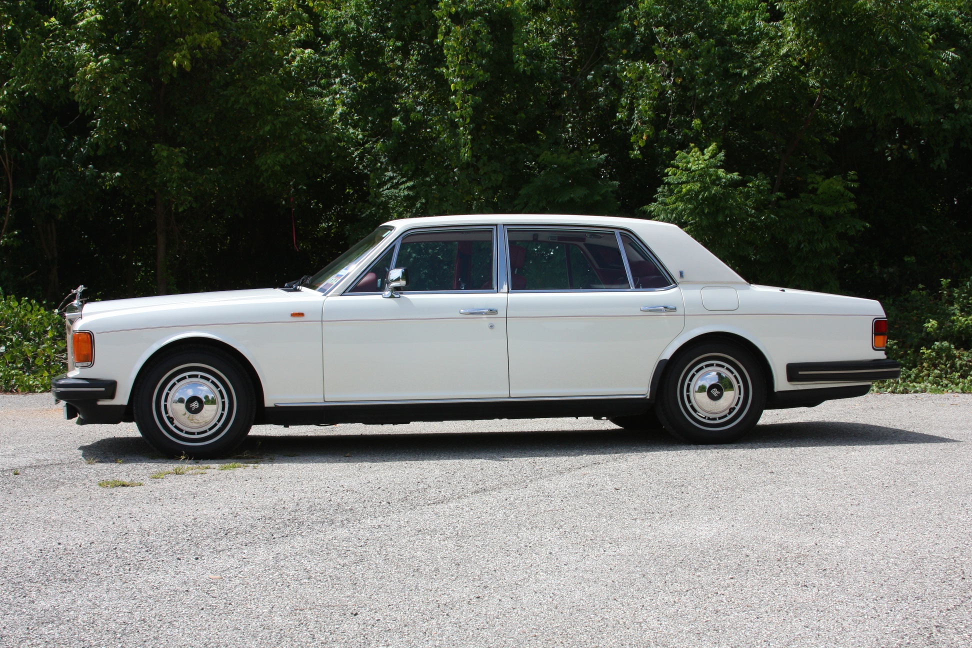 1991 Rolls-Royce Silver Spur II (MCX34449) - 06.jpg