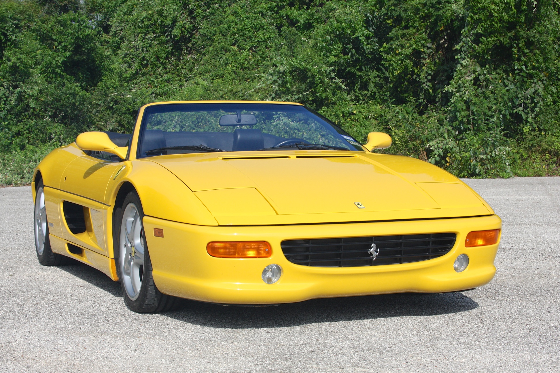 1999 Ferrari 355 F1 Spider (X0115075) - 02.jpg