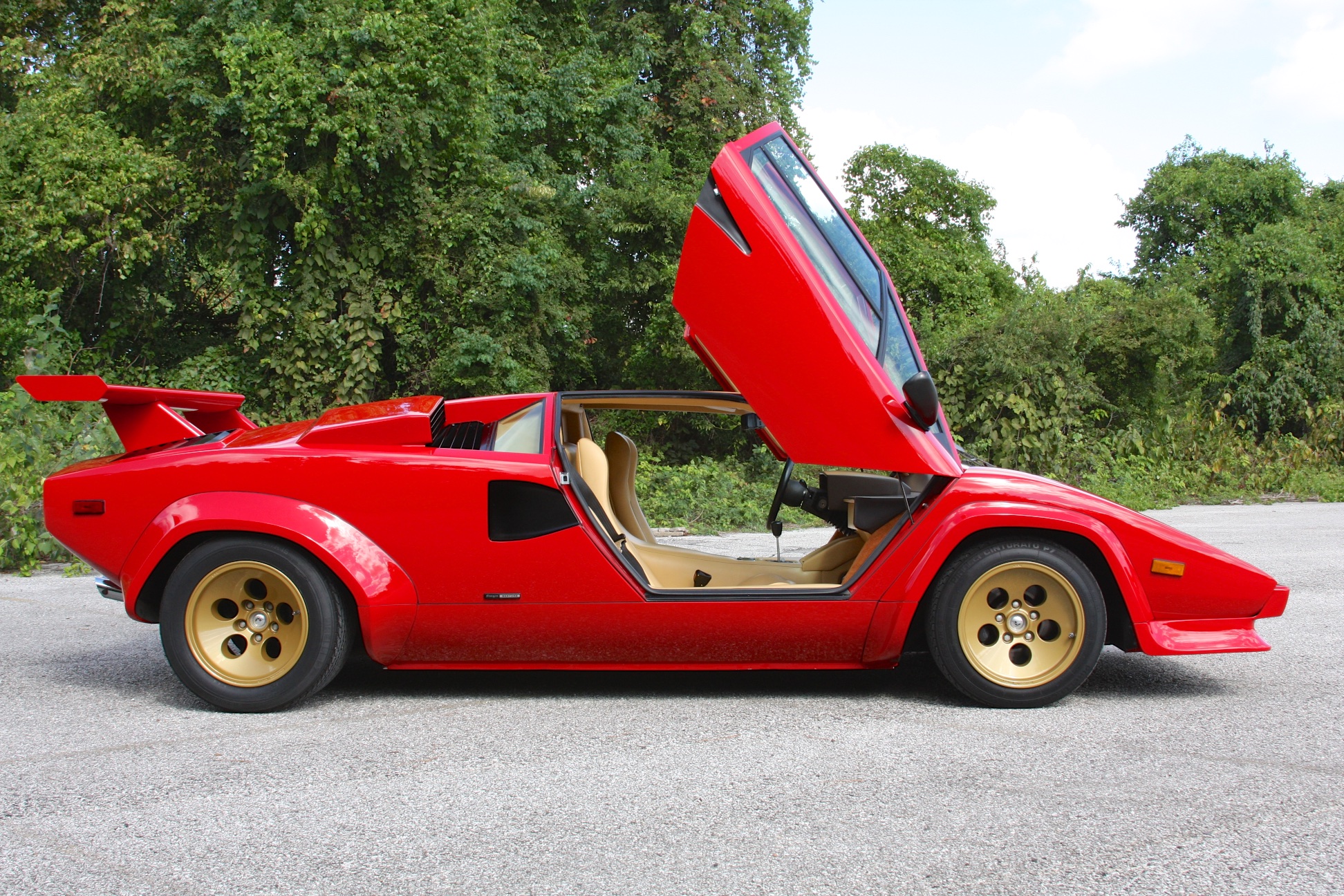Lamborghini countach lp500s