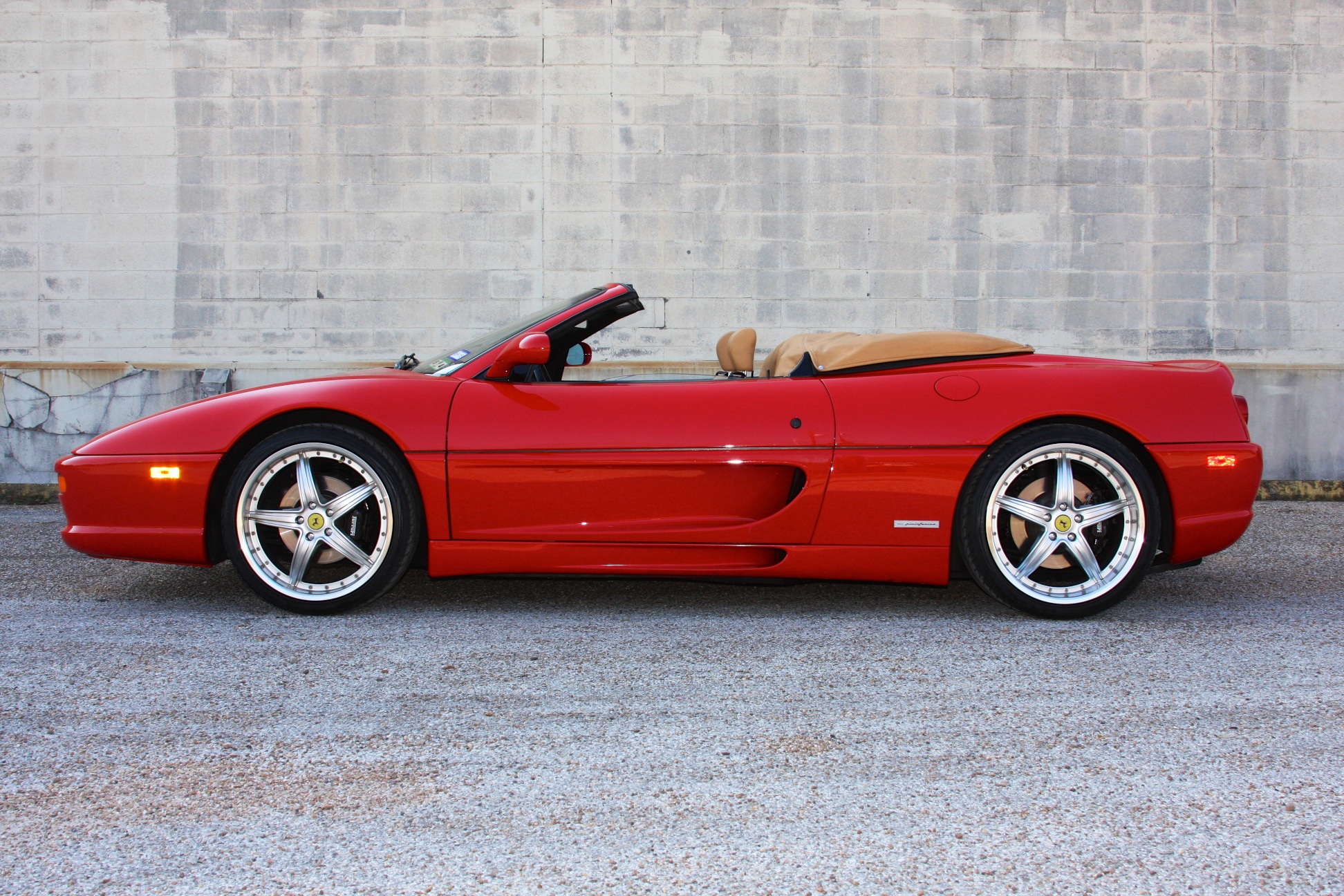 1996 Ferrari F355 Spider (T0105008) - 06.jpg