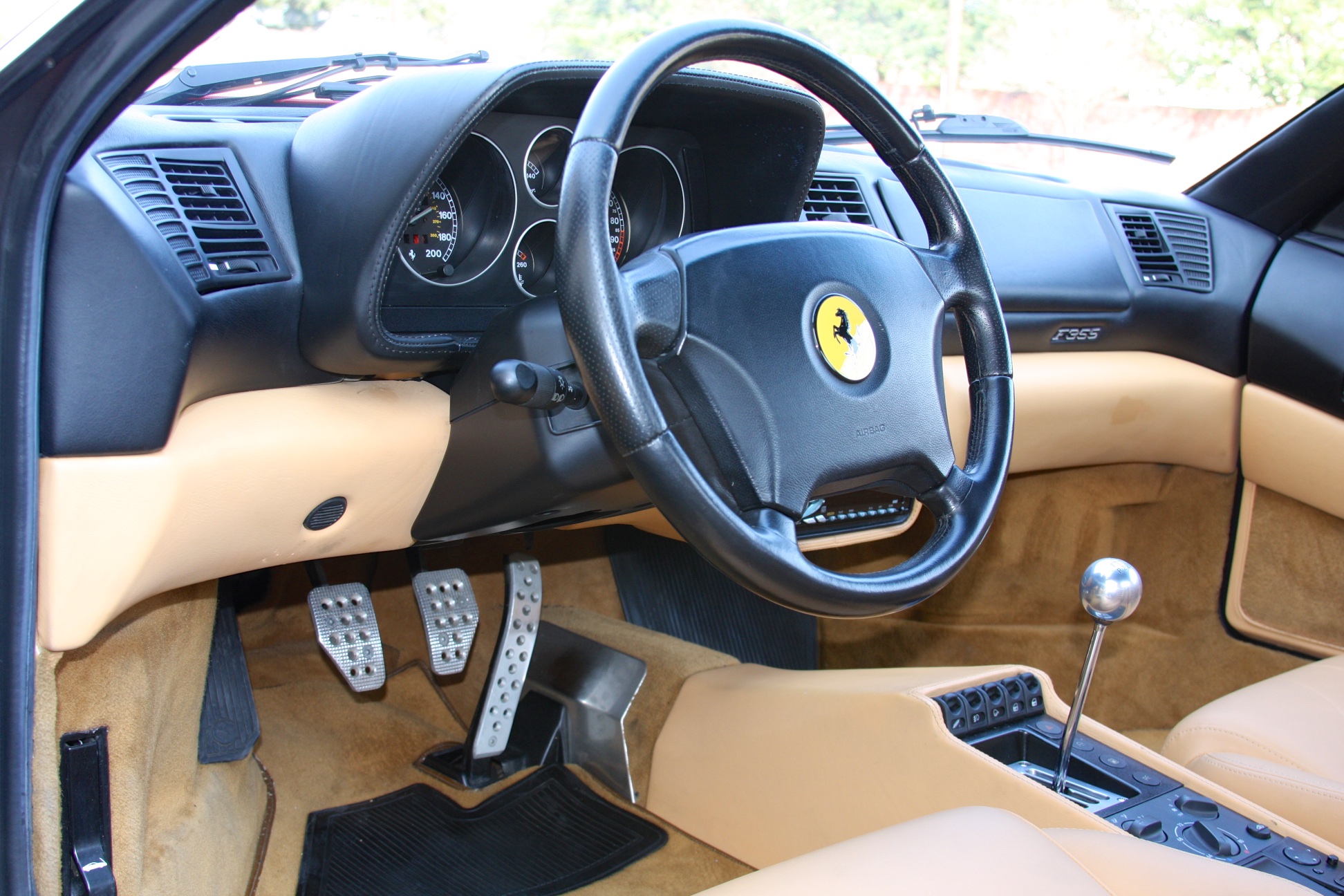 1996 Ferrari F355 Spider (T0105008) - 18.jpg