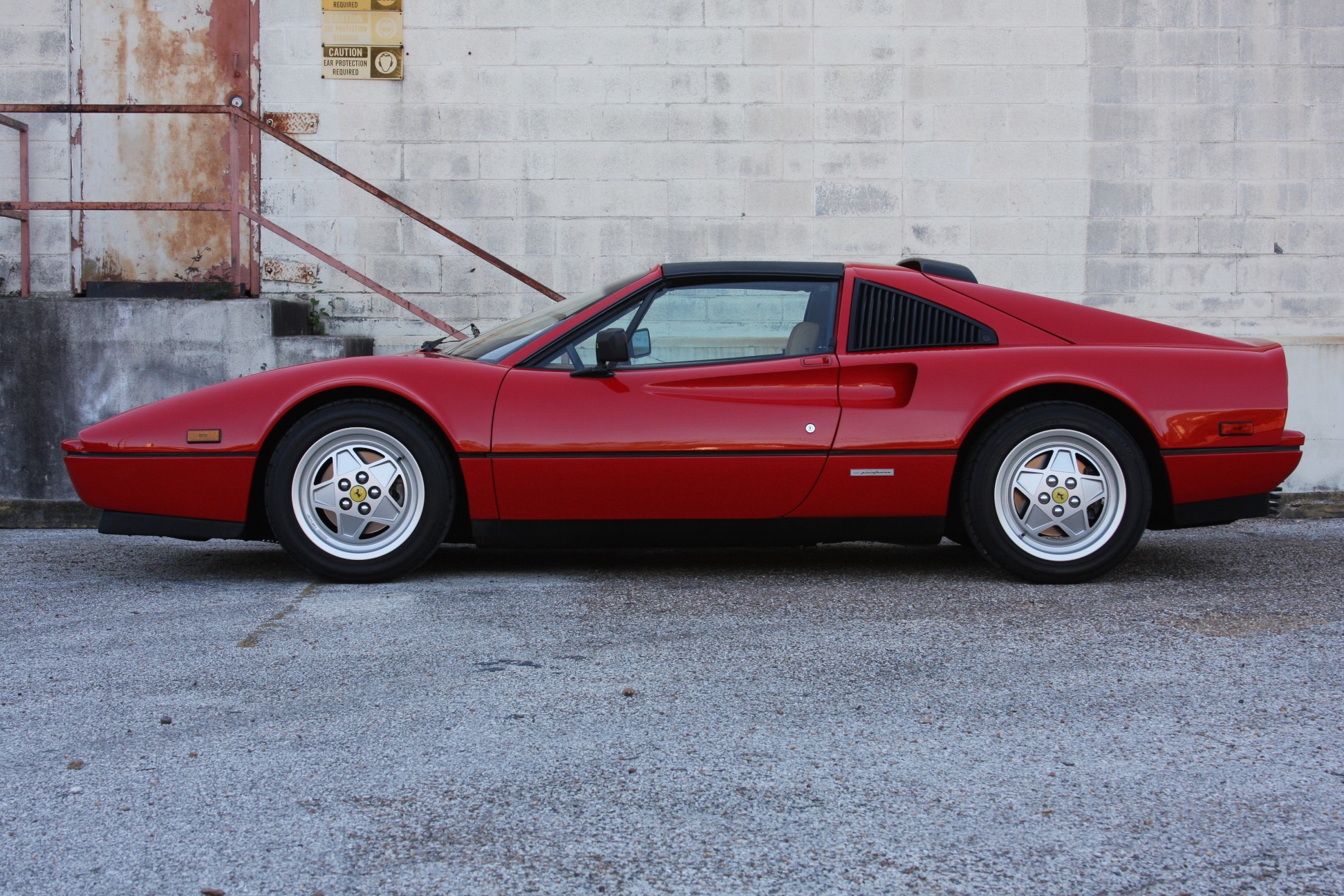 1989 Ferrari 328 GTS (K0080192) 06.jpg