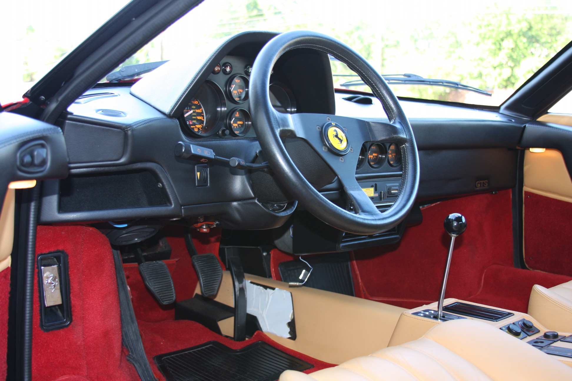 1989 Ferrari 328 GTS (K0080192) 10.jpg