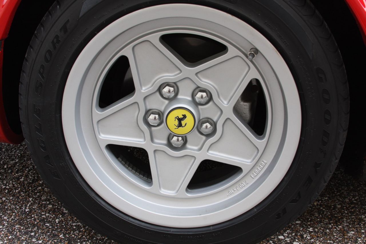 1985 Ferrari 308 GTB QV - 29 of 36.jpg