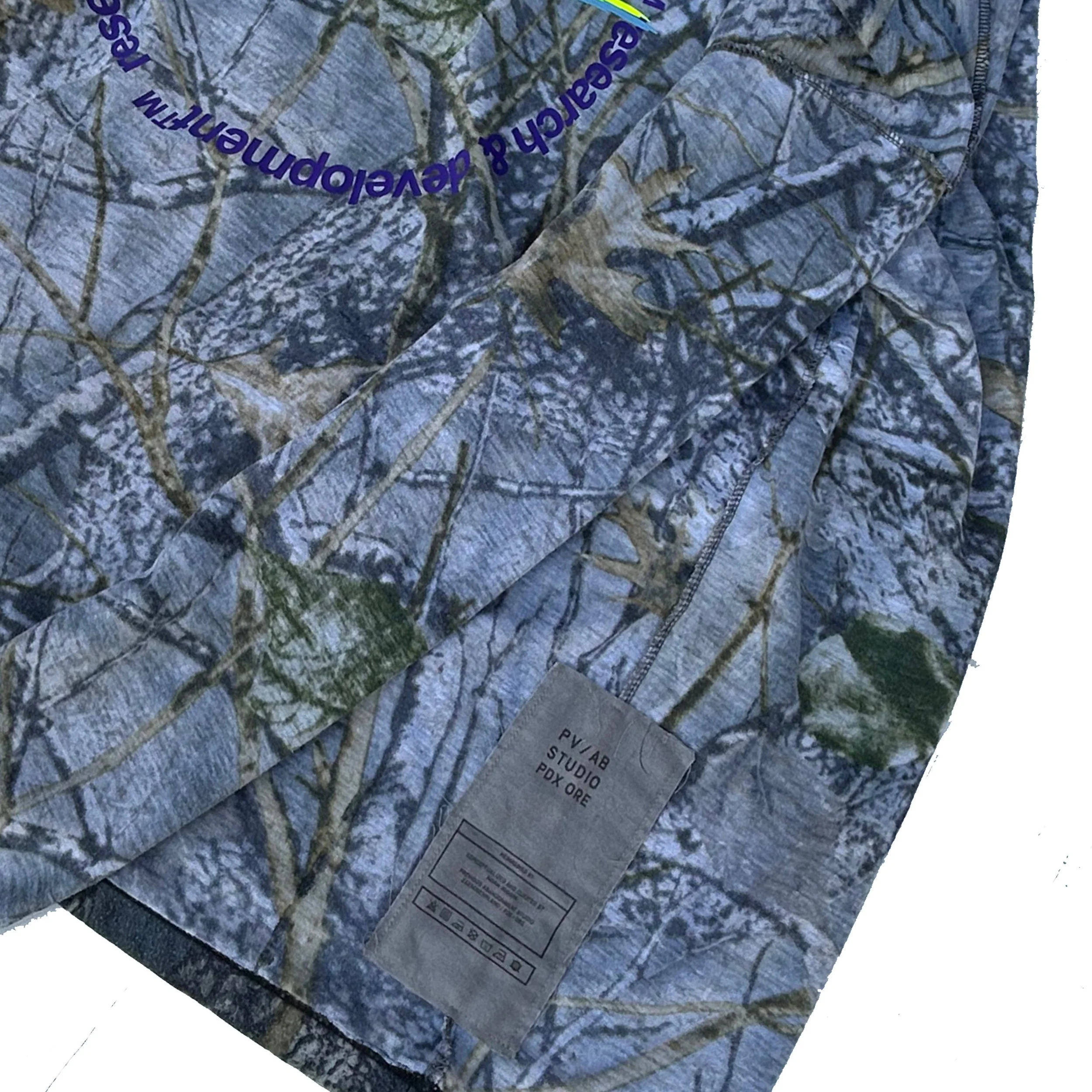 camo l:s front patch.jpg