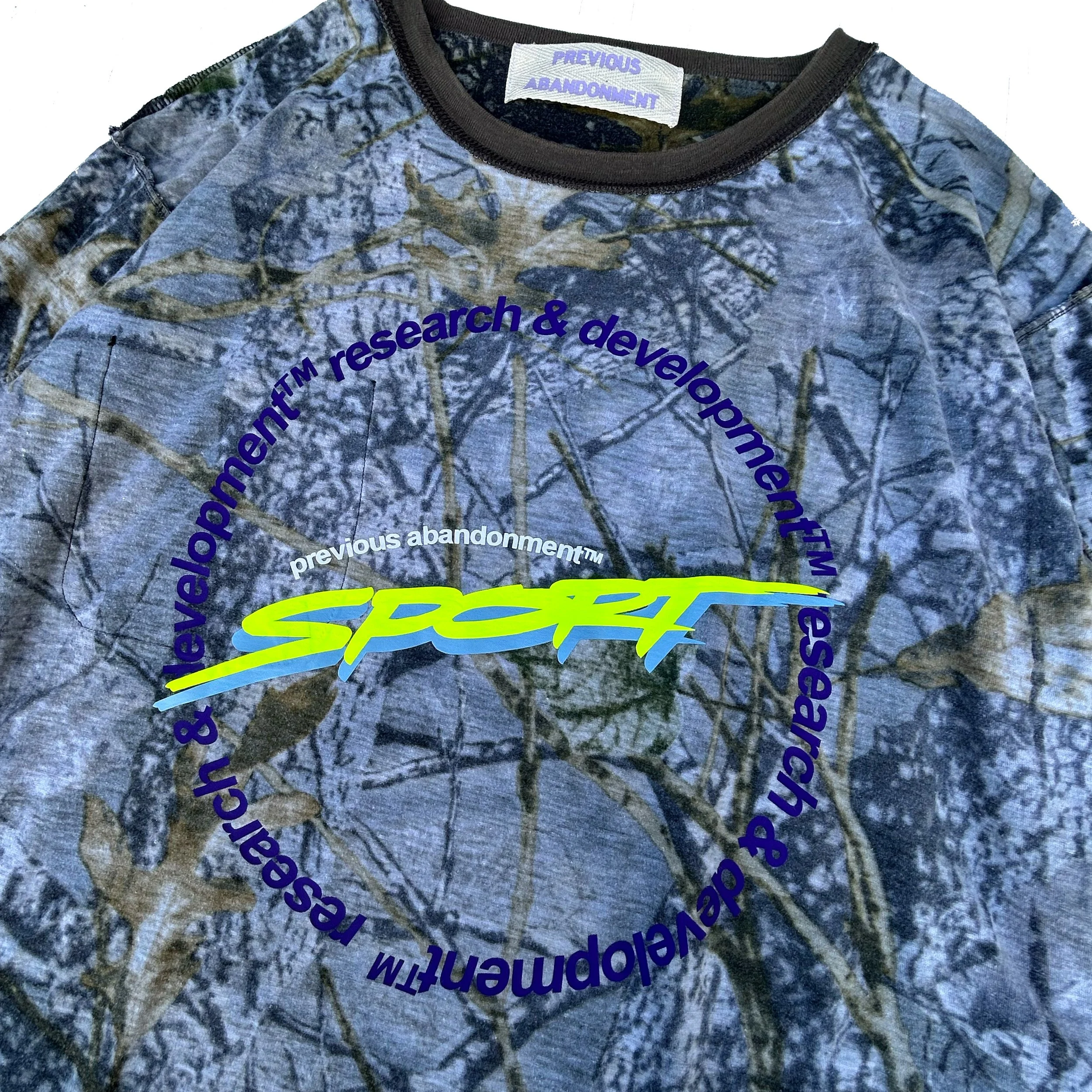 camo l:s front zoom.jpg