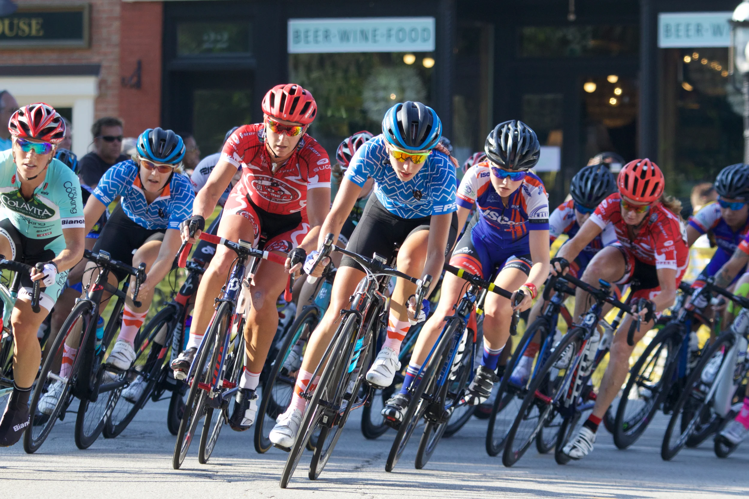 CWEC leads the pack at Lake Bluff Criterium, NCC