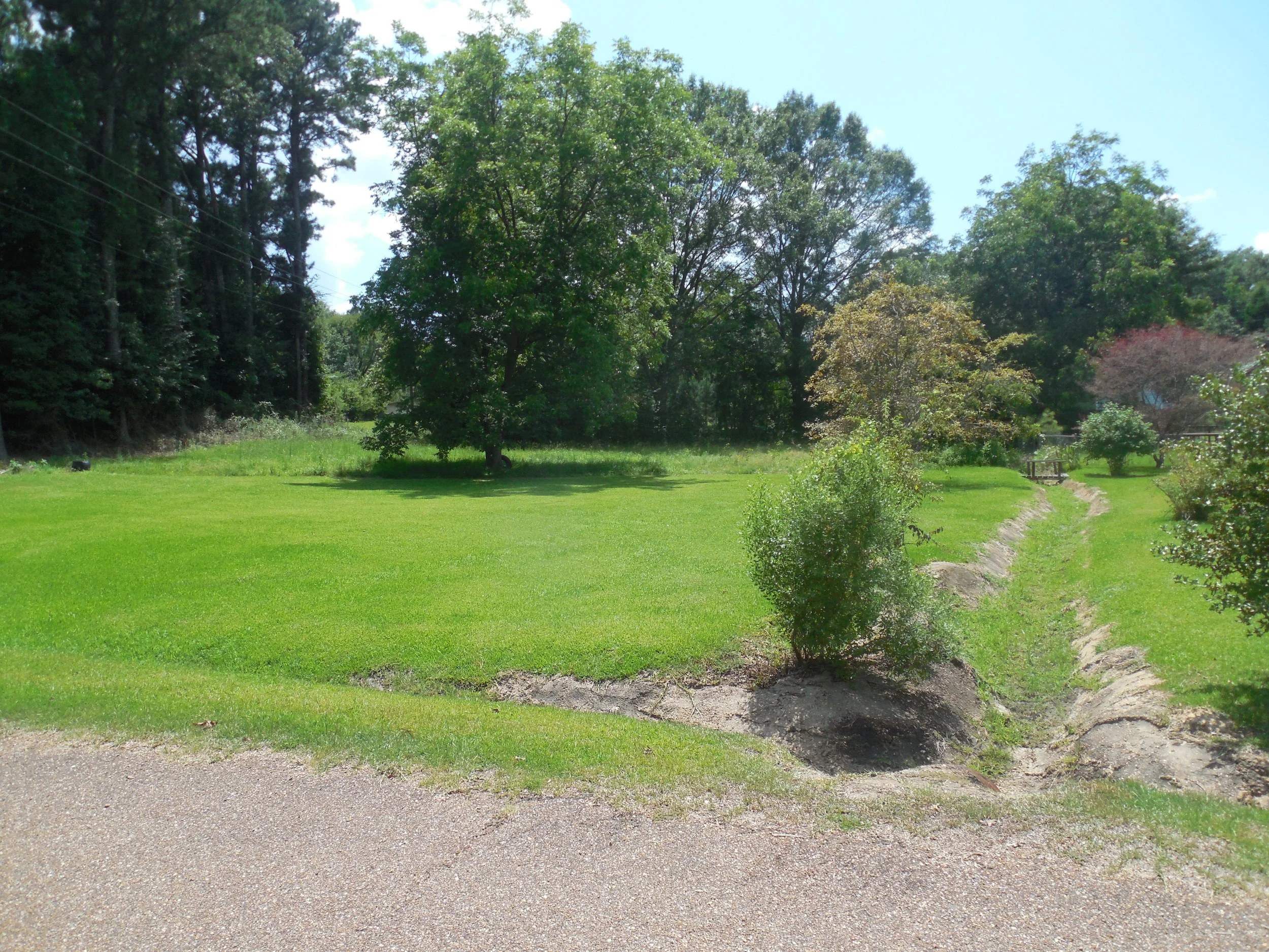 lee st lot2.JPG