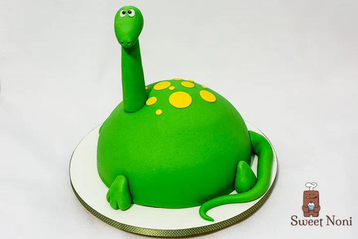 Dinosaur Cake, soooo cute