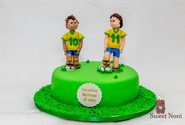 Soccer cake, Neymar and Matheus players