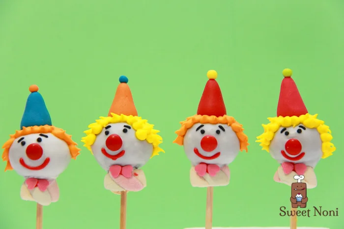 Clown cakepops