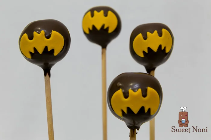 Batman Cakepop Andreia Isique