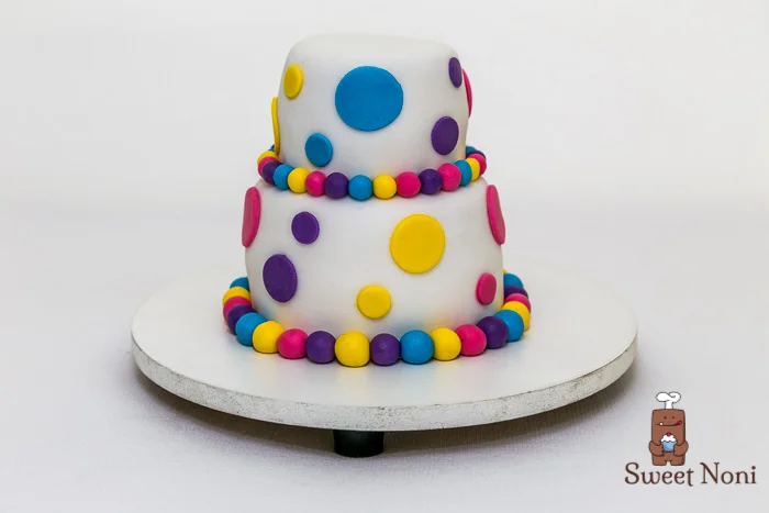 Mini balls cake