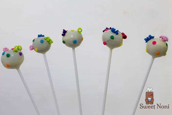 Carnival time , Carnival Cakepop Allah-lá-ô, ô ô ô ô ô ô Mas que calor ô ô ô ô ô ô Atravessamos o deserto do Saara O sol estava quente Queimou a nossa cara Allah-lá-ô, ô ô ô ô ô ô Mas que calor ô ô ô ô ô ô Viemos do Egito E muitas vezes Nós tivemos que rezar Allah! Allah! Allah, meu bom Allah! Mande água pra ioiô Mande água pra iaiá Allah! Meu bom Allah! 