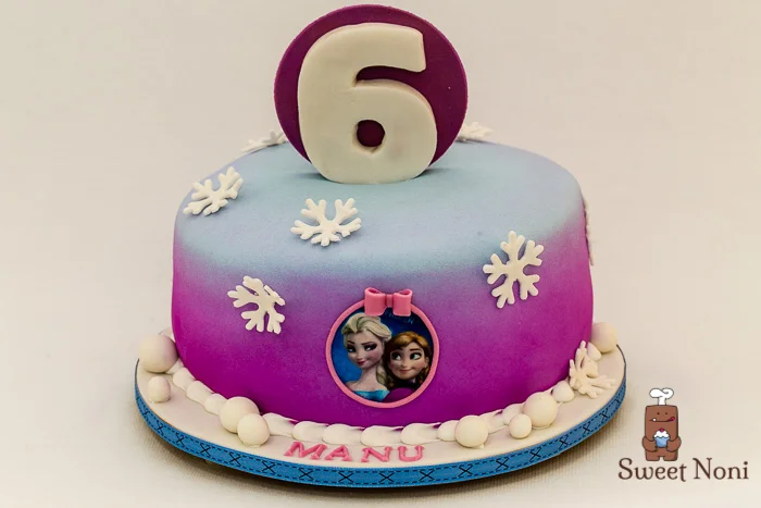 One more frozen Cake, This one for Manu she was turning to 6 