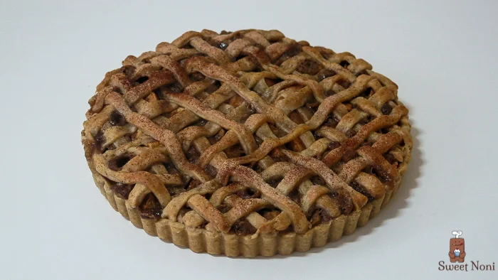 Owww this is absolutely gorgeous, I am crazy for apple tarts. I got this recipe from Isadora Beker, and if you like to try this is her channel in Youtube: https://www.youtube.com/watch?v=PkneOTzoEjM (it is in Portuguese)