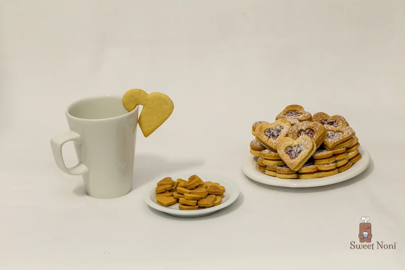 ou can also choose a simple biscuits just to eat together in a lovely afternoon with a cup of tea ❤