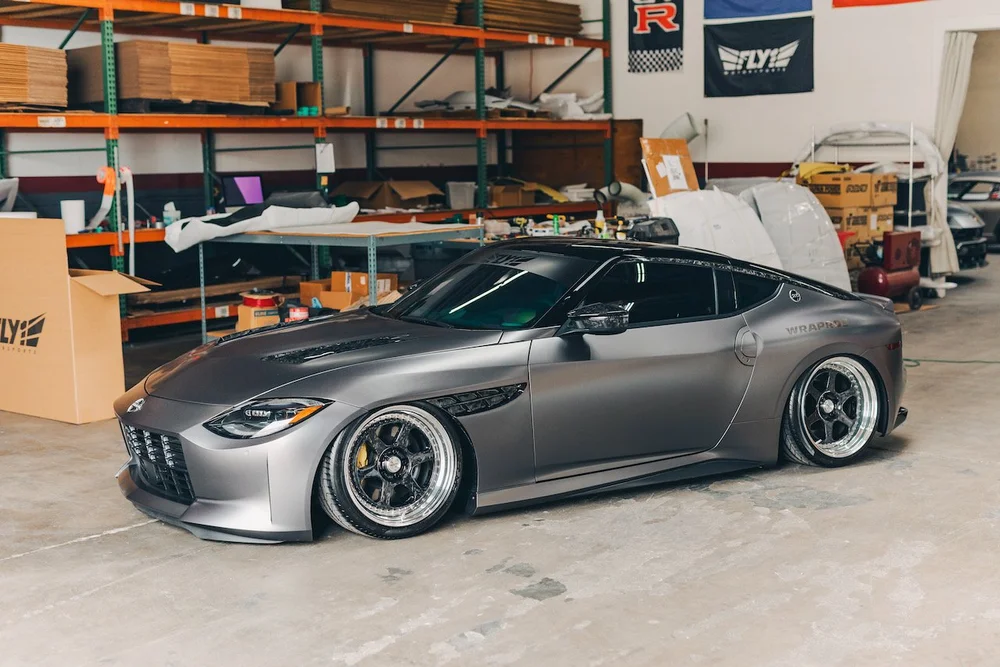 RZ1 Vented Fenders — Fly1 Motorsports