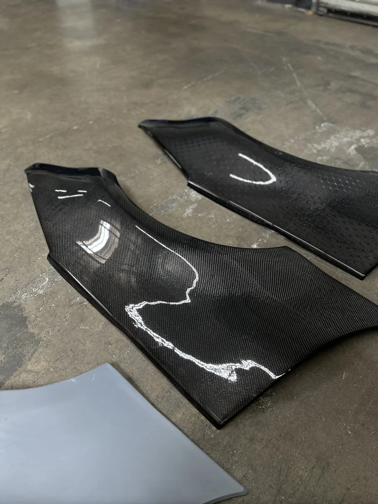 Nissan 350Z Wide Rear Quarter Panels (+25MM) — Fly1 Motorsports