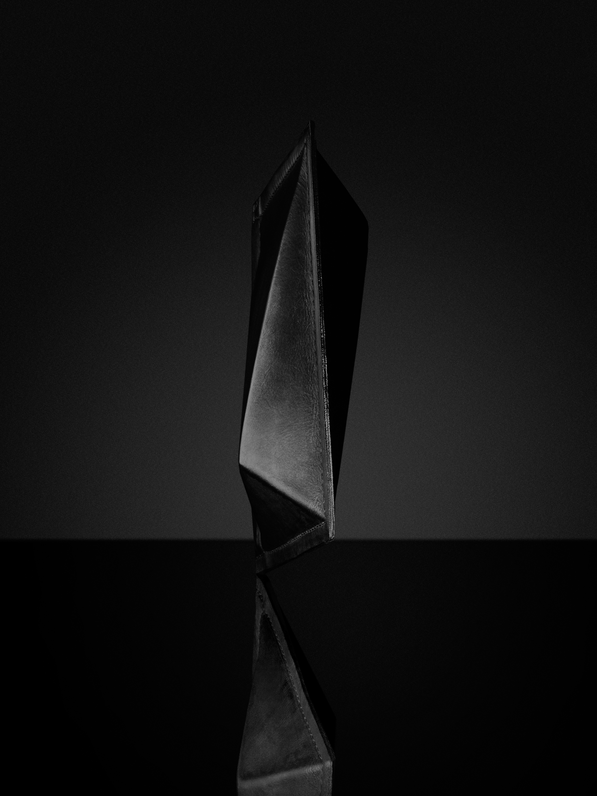 02_Pyramid_Bag_Side_Final.jpg