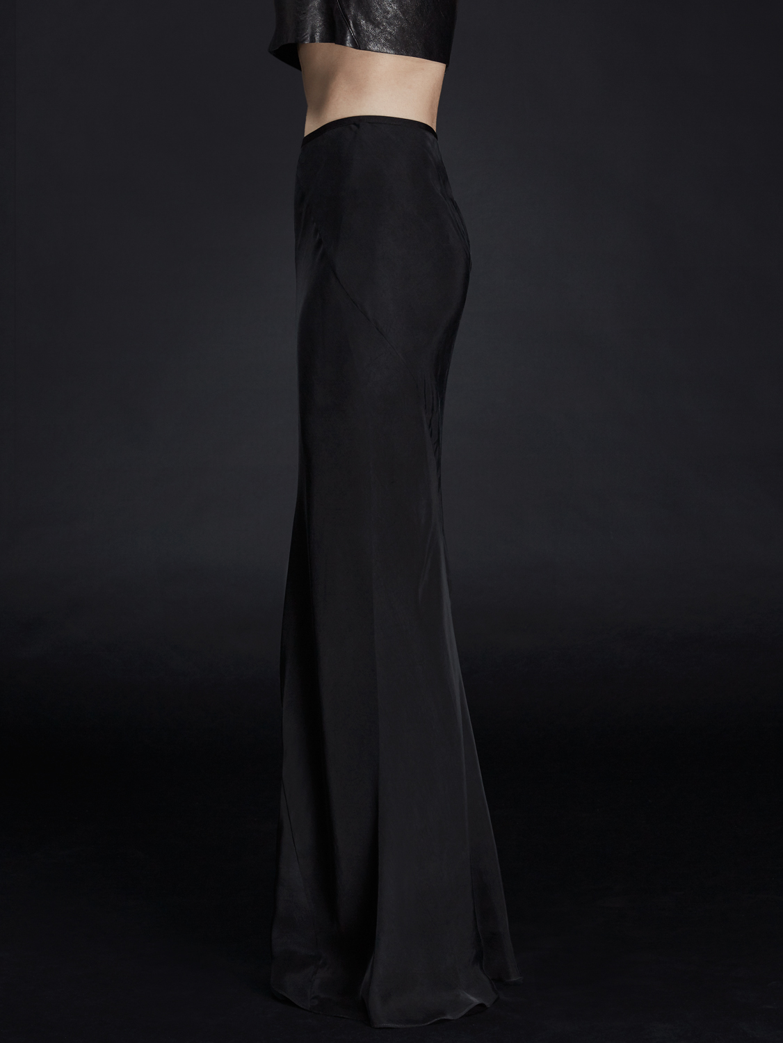 20161207_WaterfallSkirt-Black-053_A-web.jpg