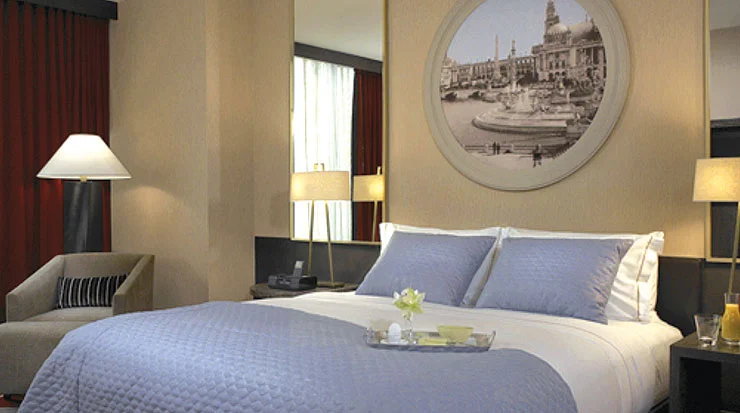 chicago-palomar-bedroom.jpg