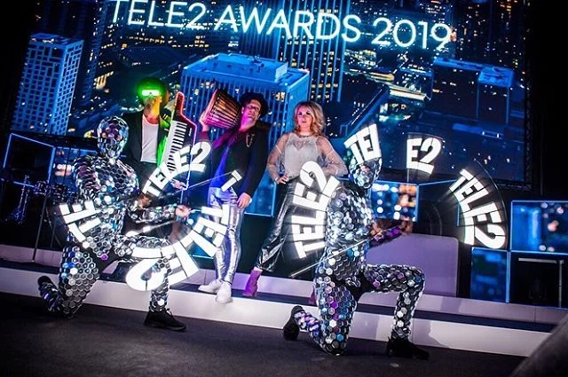 Stort tack till @davideldh @tele2sverige @actofemotion @novabecc @ericappelgrens @edisax för ett event i XL format🦖Foto:@juliacreinhart