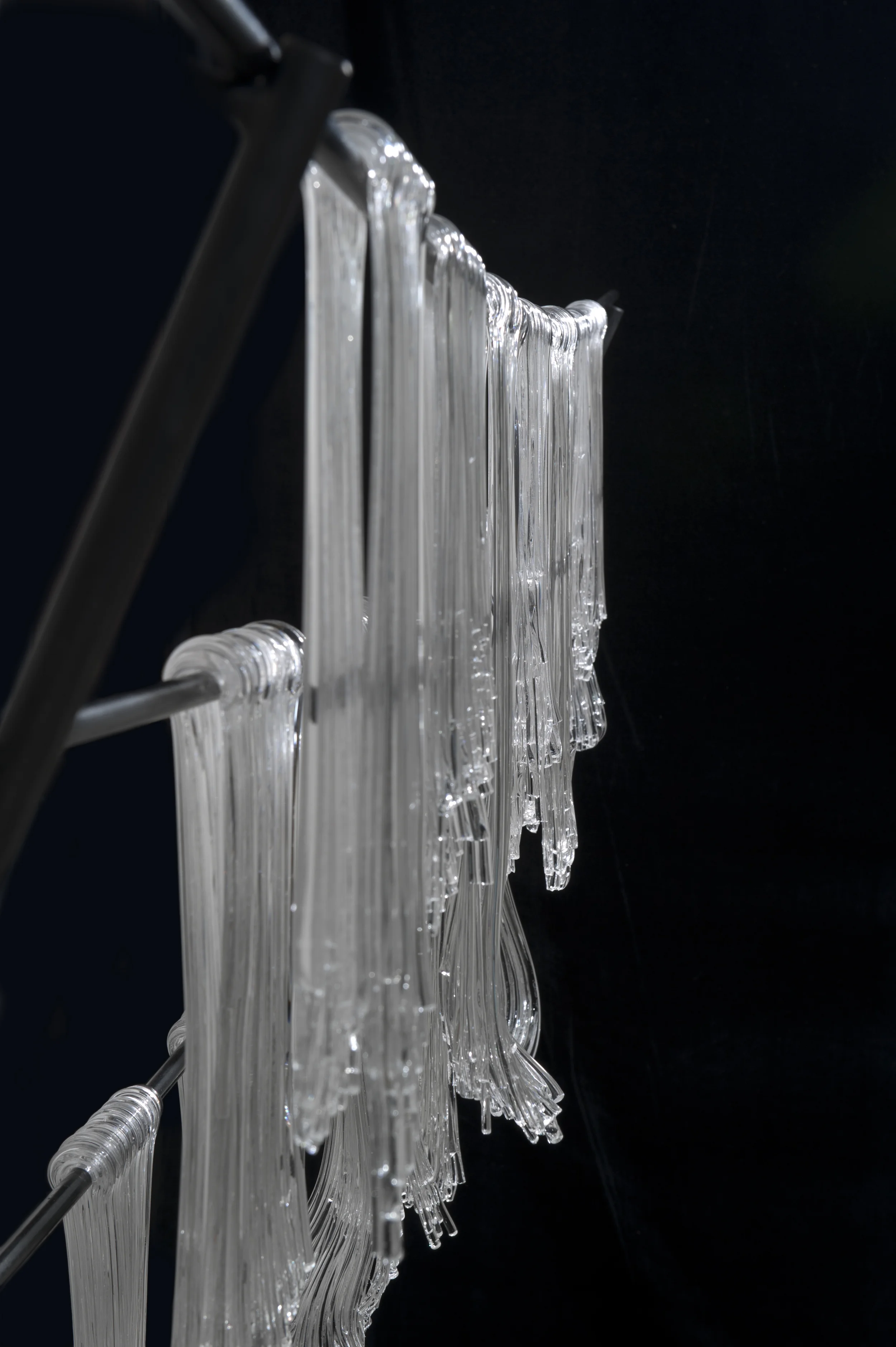 Fluid, detail