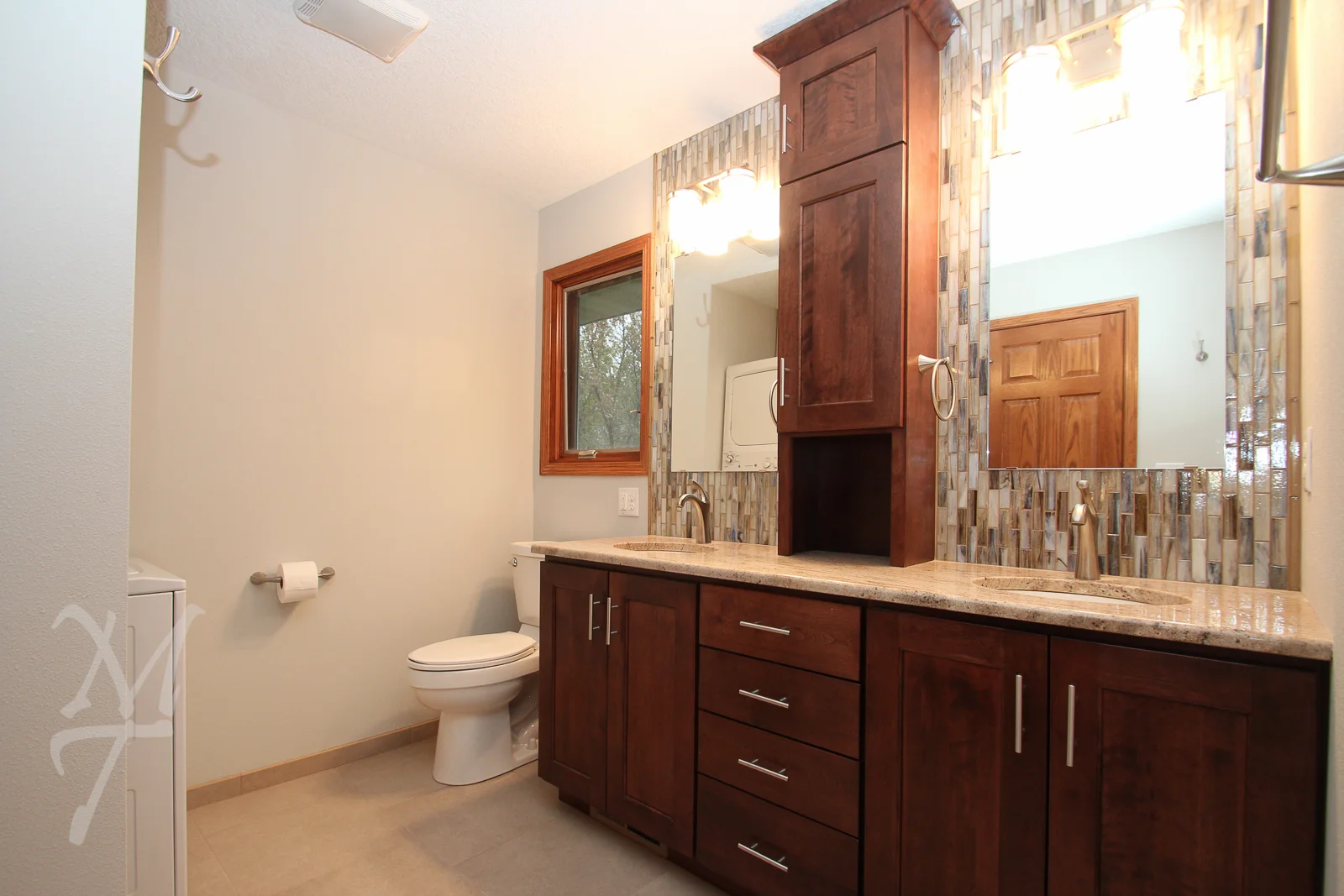 After_Bathroom_04L.jpg