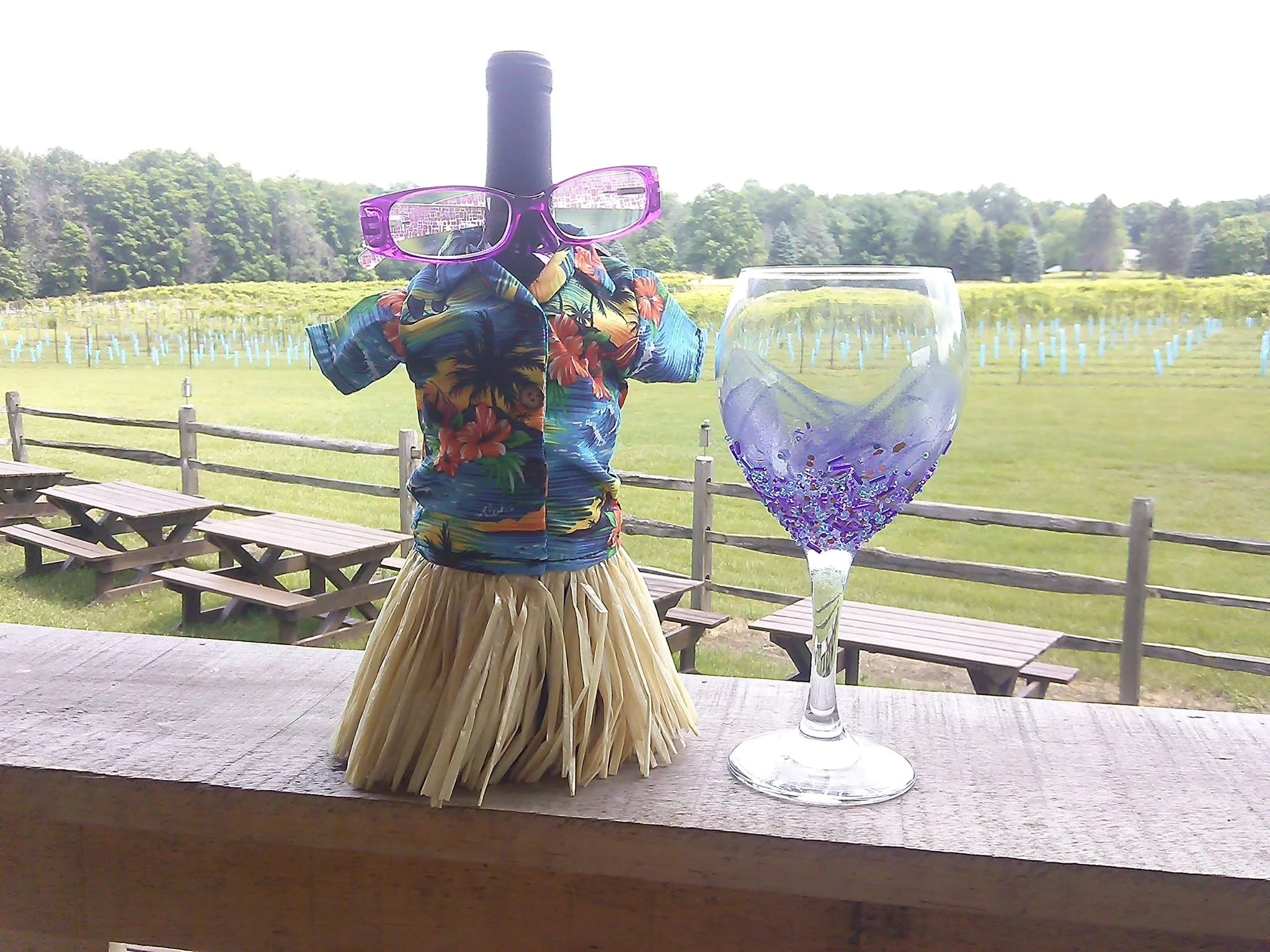 Flying Otter Winery  GLAM Wine Glass Painting