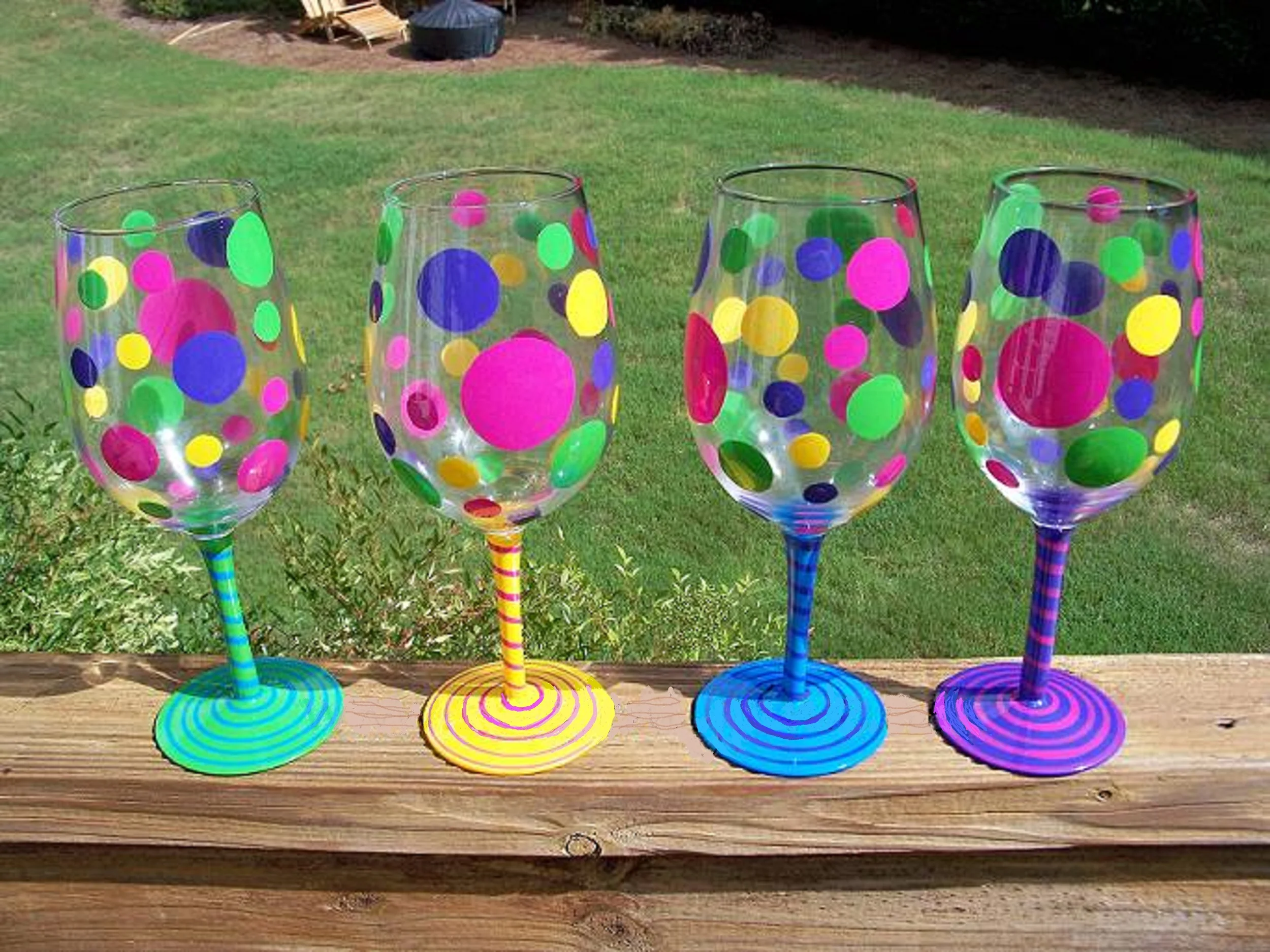 ROCKY POINT WINERY - Swirls and Dots Wine Glass Painting Class
