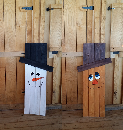 KNOTTY VINES WINERY - Reversible Scarecrow / Snowman